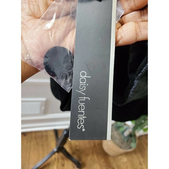 Daisy Fuentes Women's Black Polyester Long Sleeve One Buttons Fitted Blazer XL - Picture 6 of 16